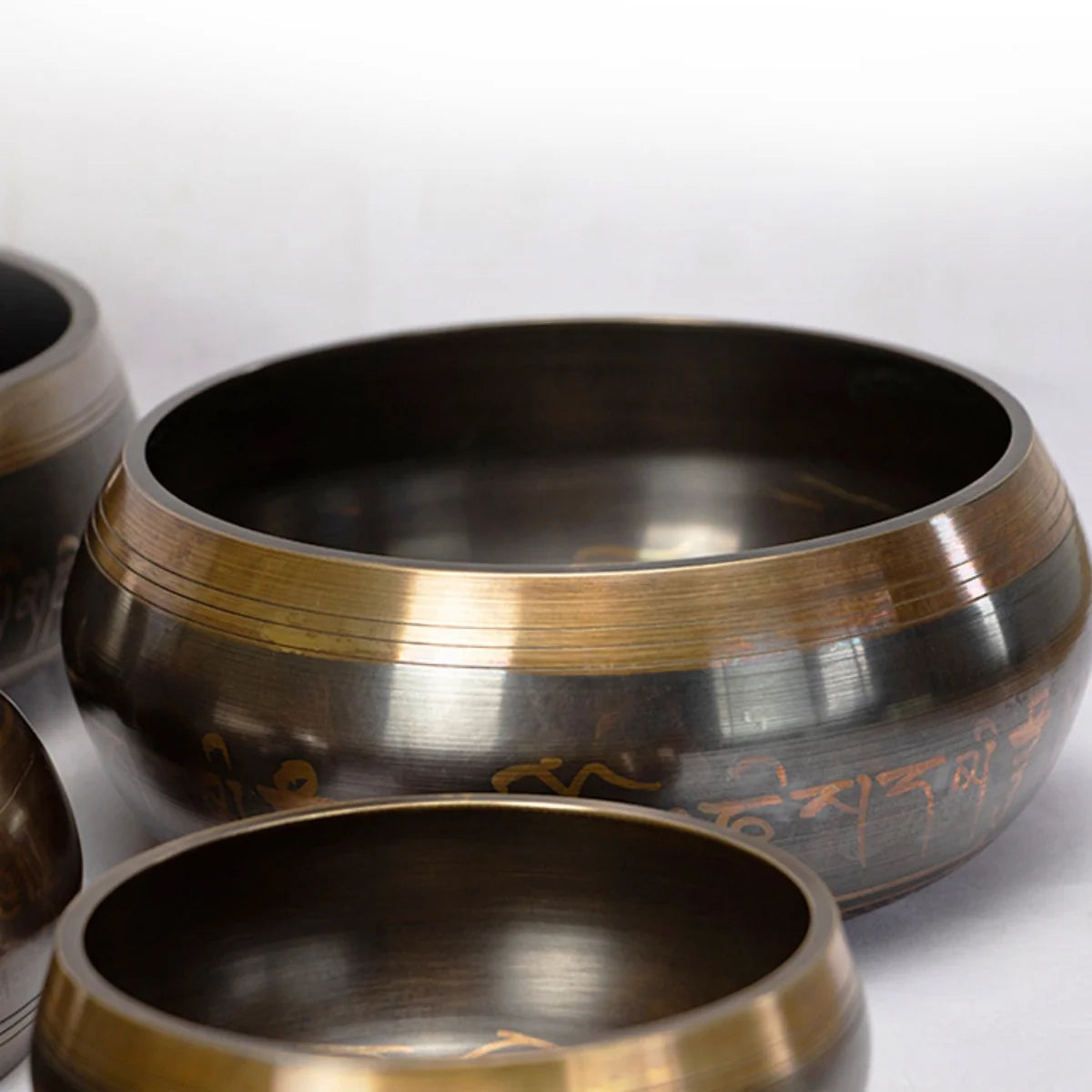 Tibetan Singing Bowl Set – 8.5 to 20cm Scripture Bowls for Meditation & Chakra Healing