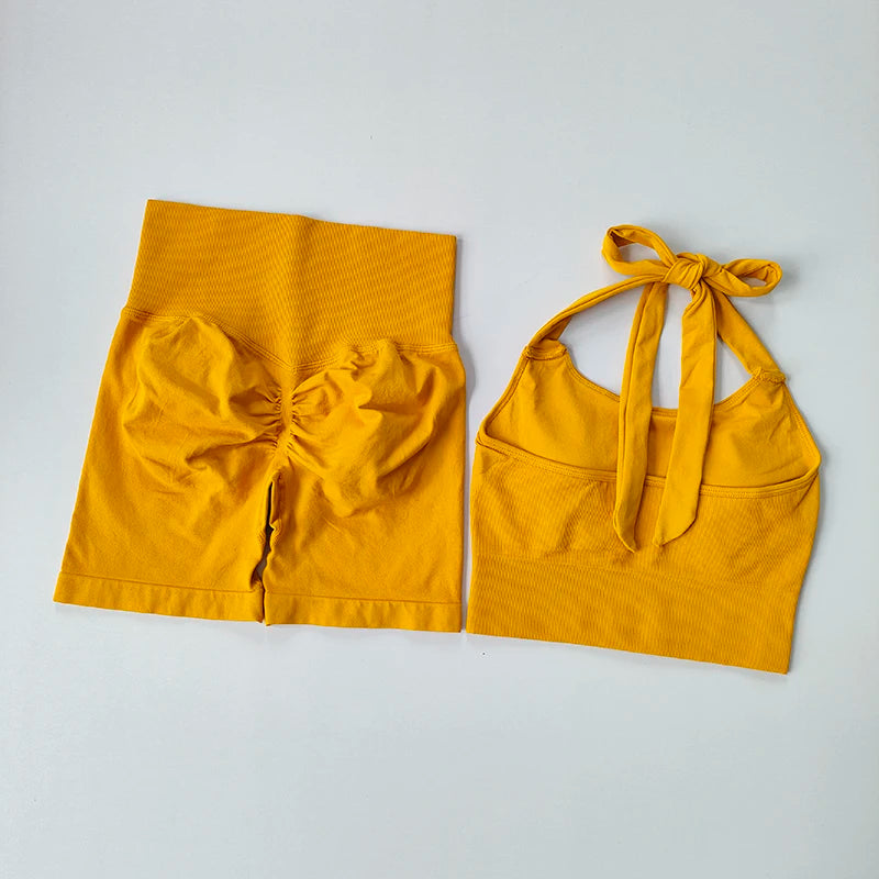 Peach Hip Lifting Sports Set – Neck-Hanging Shockproof Bra & Quick-Dry Shorts for Gym, Running, and Yoga